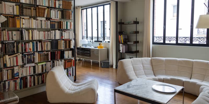 I'm in Love with the Famous Mid Century Modern Tongue Chair